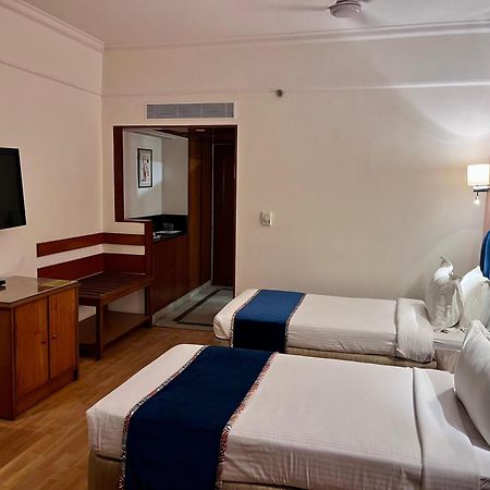 Katriya Hotel And Tower Хайдарабад Экстерьер фото