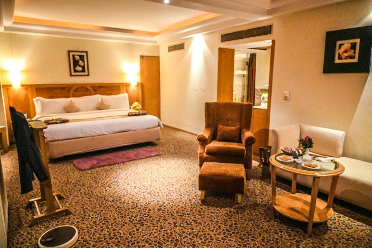 Katriya Hotel And Tower Хайдарабад Экстерьер фото